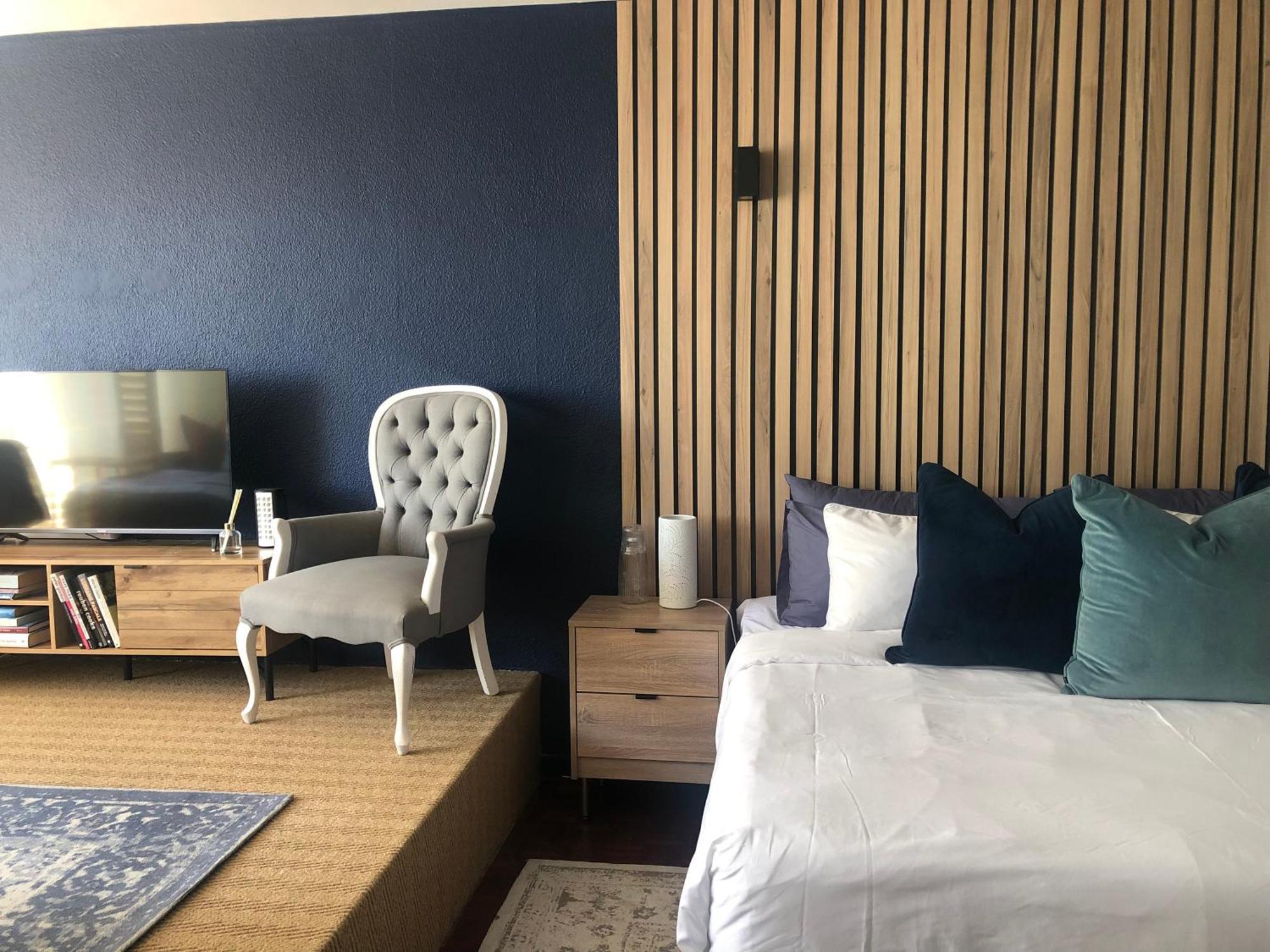 Blue In Mouille Point Kaapstad